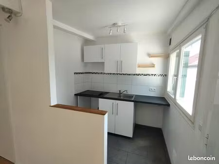 3 pièces 55m2 proche t2