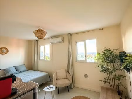 studio meublé 24 m² – vue mer + parking – moufia