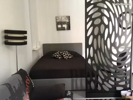 à louer studio meublé