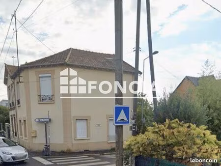 stationnement 13m² à louer 110 - houilles 78800