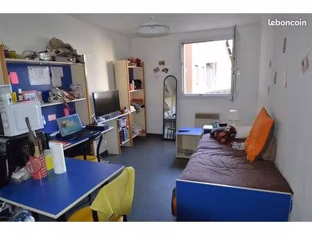 studio meublé 20 m² – à 300 m du campus de la doua & tram t1/t4 – disponible 1er mai