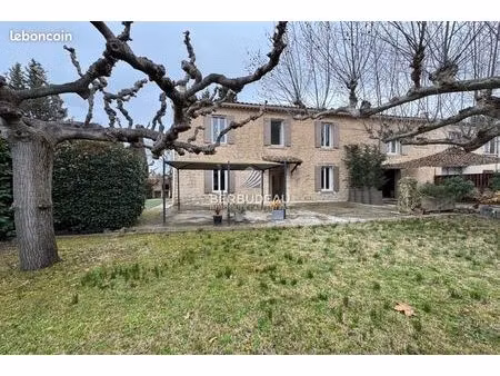 mas 5 pièces 187 m²