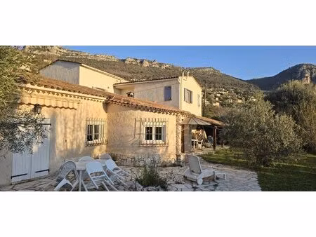 ancienne bergerie à vence (sainte-colombe) - 168 m2 - 7 pièces (5 chambres) - 747 000 € -.