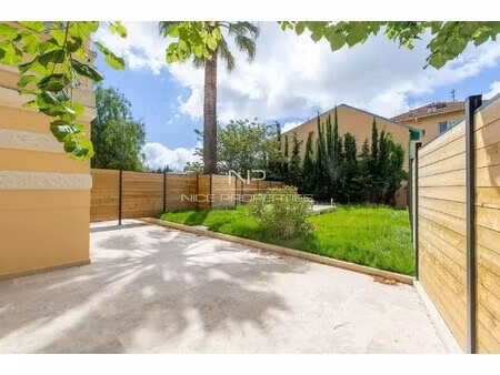 appartement de luxe à vendre à nice : 550 000 € | 80m²