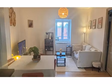 location appartement  m² t-2 à moreuil  450 €