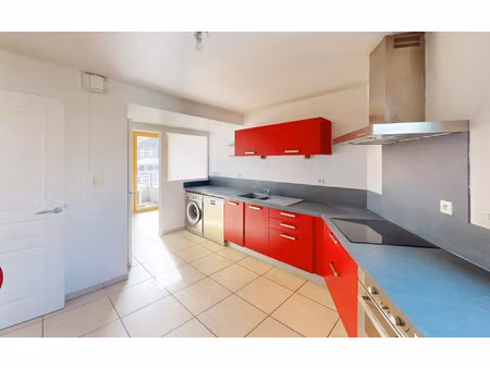 location appartement  119.33 m² t-5 à saint-étienne  1 541 €