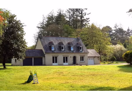 maison ploumagoar 135 m² t-5 à vendre  299 250 €