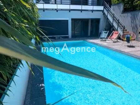 belle contemporaine à deux pas du bourg et des plages