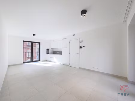 appartement te huur in laken met 1 slaapkamer