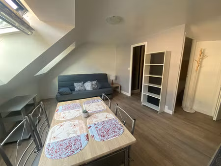 studio meublé à louer 17m² - hyper centre vannes