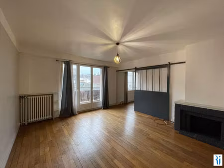 rouen vieux palais - t3 de 71 14m².