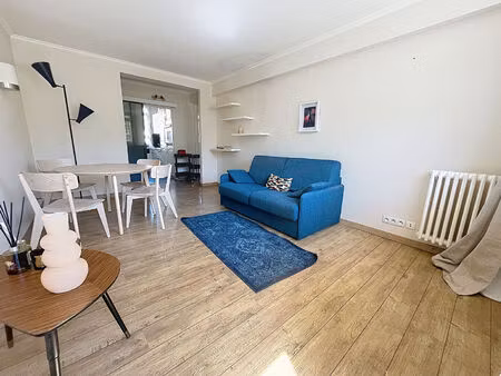 appartement issy les moulineaux-la ferme 3 pièces 56m2 balcon traversant lumineux calme