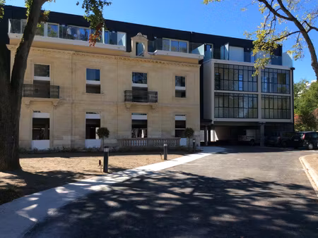 mérignac - proche centre ville - très joli t3 avec parking e