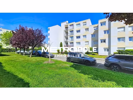 appartement de type 4 de 83 m2 environ