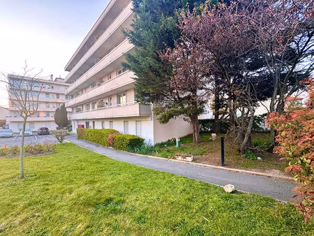 studio à vendre en dernier étage- idéal investisseur