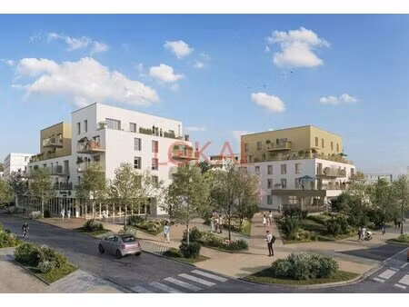 vente commerce 95 m² à 104 m²