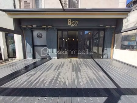 local commercial de 90 m² à rives