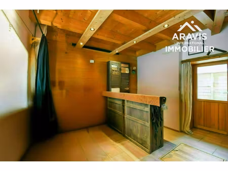 local commercial avec habitation