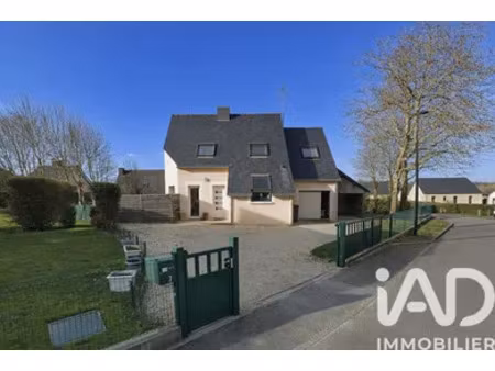 maison à corps-nuds (35150)