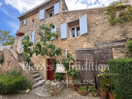 maison de village avec terrasse et jardinet  à simiane la rotonde