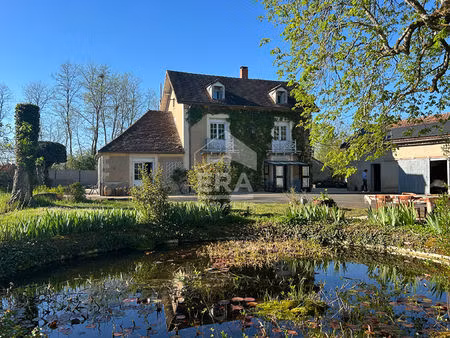maison de caractère  idéal pour les amoureux de nature  de grands espaces et de projets de