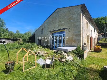 maison de caractère 200 m² avec chai à aménager et 6 800 m² de terrain