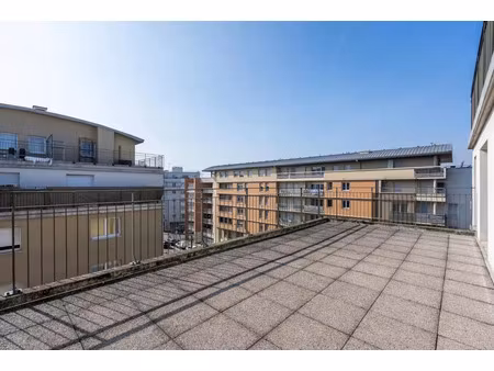 vente appartement 2 pièces 49 m² bobigny (93000)