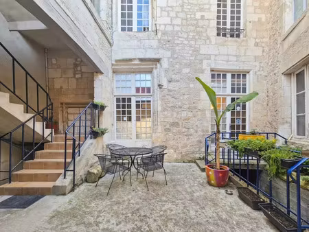 vente appartement 5 pièces 181 m² saintes (17100)