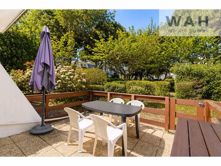 t1 avec terrasse et parking à 9 min de la plage secteur