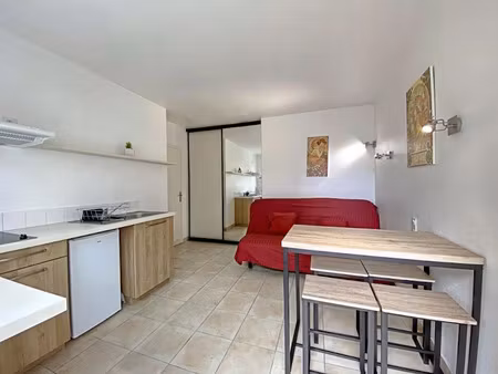 location meublée appartement 1 pièce 18.91 m² à larmor-plage (56260)  535 €