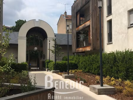 appartement 2 pièces avec parking et jardin - résidence carré lumières