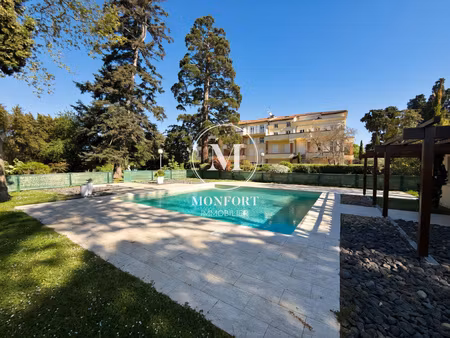 t3 de standing avec vue pyrénées  résidence avec piscine