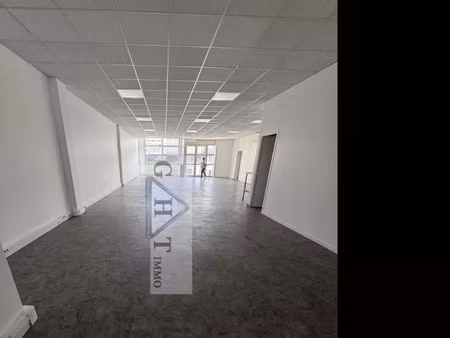 location local industriel 395 m² à paris 19 (75019)