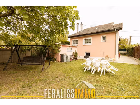 maison familiale avec sous-sol total !