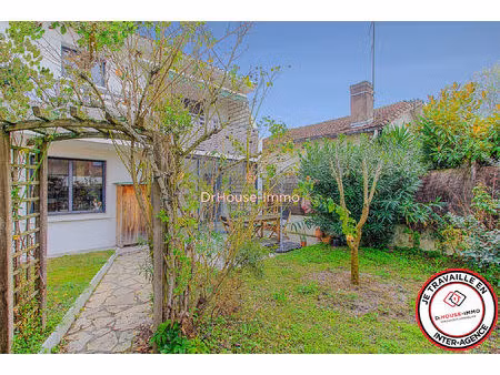 maison t4 bis  garage  cour  terrasse  jardin