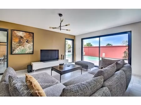 marsilly  villa contemporaine de plain-pied  4 chambres  avec piscine  sans vis à vis  à d