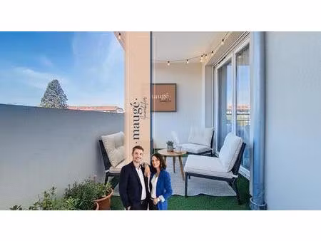 appartement - 2 chambres - balcon - garage en sus - proche commodités