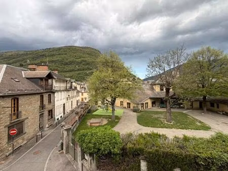 exclusivité – duplex 4 chambres luchon centre – vue montagne