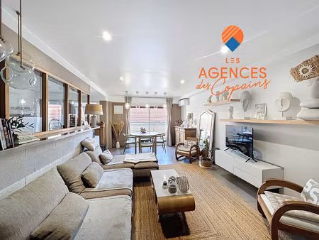 la seyne-sur-mer  proche centre  magnifique t3 renove de 67