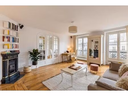 appartement 3 pieces rénové - 80m2 - 75003