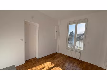 charmant t2 au 1ᵉʳ étage à villemomble – idéal première installation