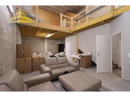 local de 113 m² à louer à périgny