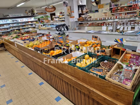 droit au bail  surface plus de 100 m2 dans le centre de viuz