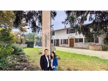 maison - 5 chambres - cellier - jardin - 2 places de stationnement - proche commodités