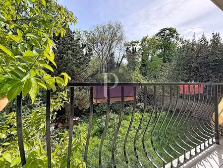 bel appartement 2 pièces lumineux avec balcon à choisy-le-roi