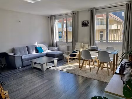 appartement 3 pièces - 1 chambre - quartier port à l'anglais