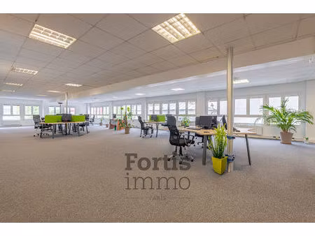 local commercial saint ouen sur seine 541.81 m2