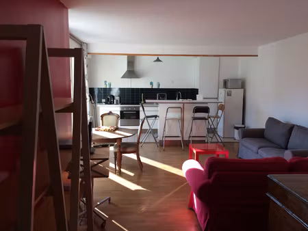 appartement 3 pièces meublé + balcon et parking s/sol