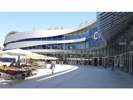 vente locaux professionnels 5 pièces 203 m² à saint-laurent-du-var (06700)  nan €