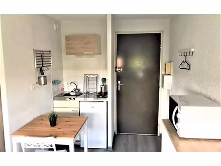 location appartement  m² t-1 à albi  405 €